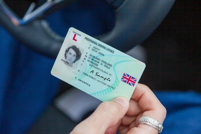 UK Driving Licence Handbook for Beginners